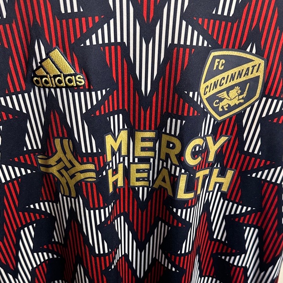Adidas FC Cincinnati Star Pattern Jersey Men’s size Small - Picture 3 of 4